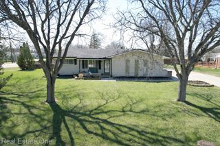 27015 Arden Park Circle, Farmington Hills, MI 48334