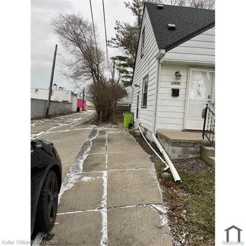 22540 Normandy Avenue, Eastpointe, MI 48021