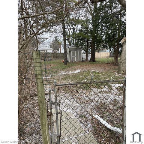 22540 Normandy Avenue, Eastpointe, MI 48021