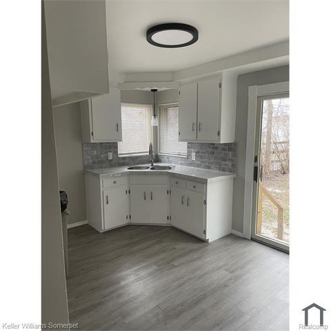 22540 Normandy Avenue, Eastpointe, MI 48021