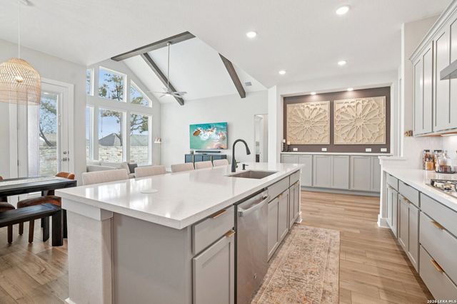 205 Vamanos, Boerne, TX 78006