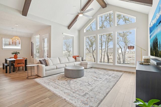 205 Vamanos, Boerne, TX 78006