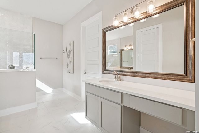 205 Vamanos, Boerne, TX 78006