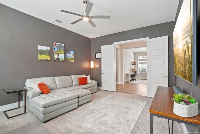 205 Vamanos, Boerne, TX 78006