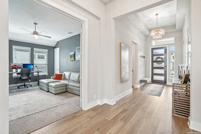 205 Vamanos, Boerne, TX 78006