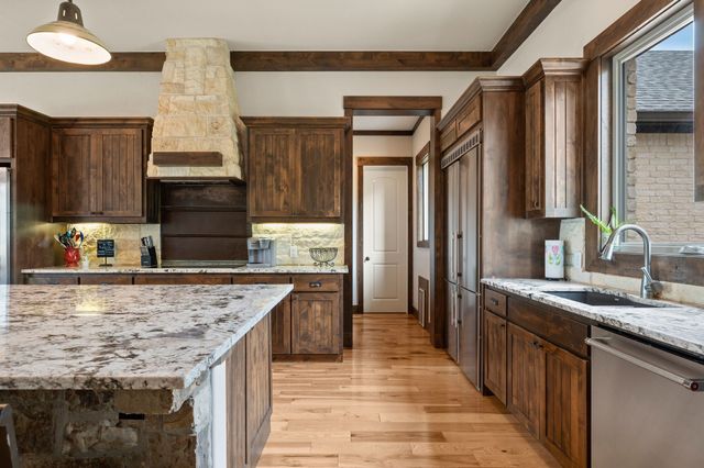 248 Howard Road, Valley View, TX 76272