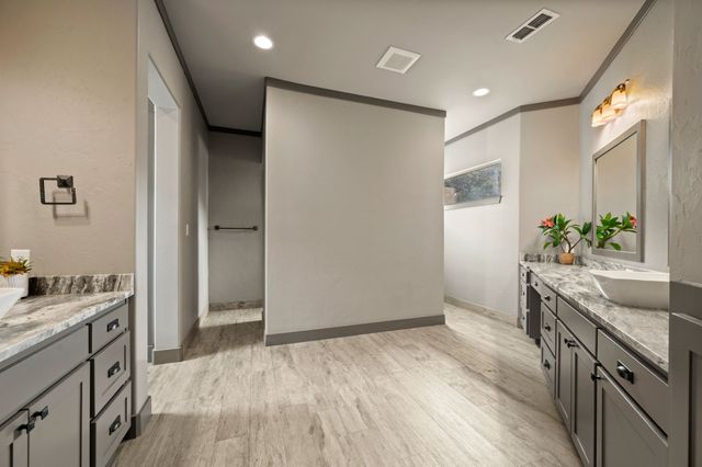 248 Howard Road, Valley View, TX 76272