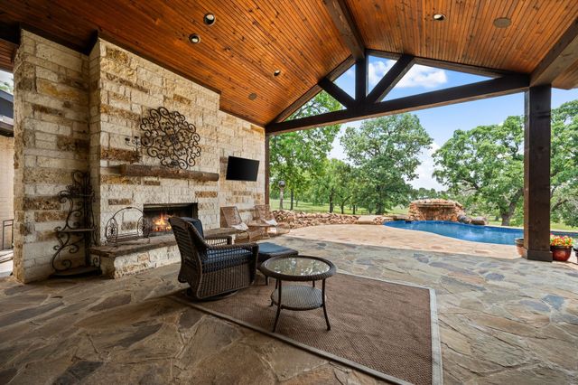 248 Howard Road, Valley View, TX 76272