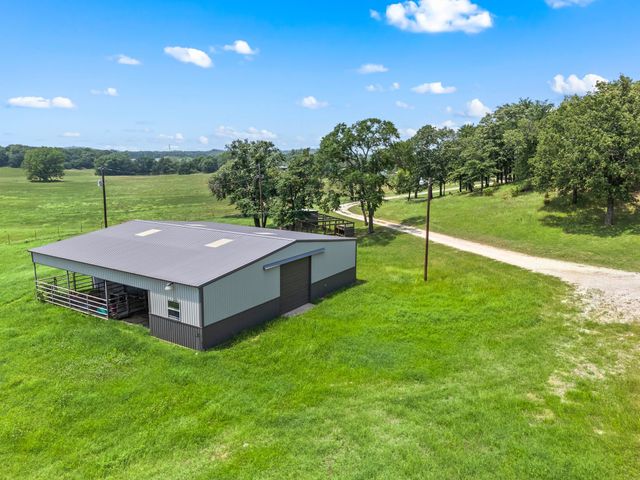 248 Howard Road, Valley View, TX 76272
