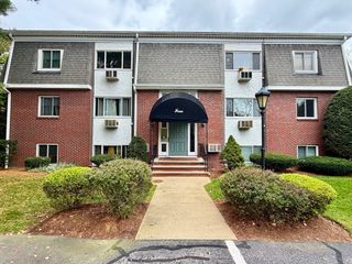80 Walnut St 405, Canton, MA 02021