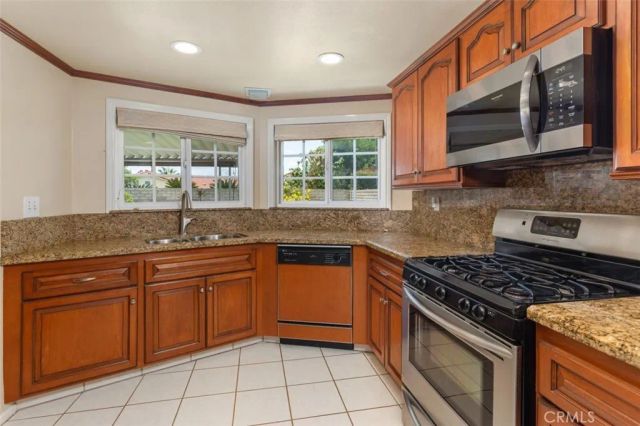 5035 N Burnaby, Covina, CA 91724