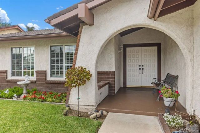 5035 N Burnaby, Covina, CA 91724