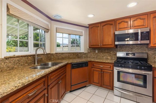 5035 N Burnaby, Covina, CA 91724