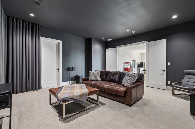 8427 Midway Road, Dallas, TX 75209