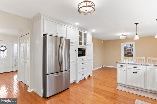 1393 LUTZTOWN RD, Boiling Springs, PA 17007
