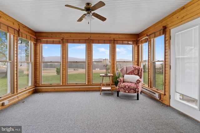 1393 LUTZTOWN RD, Boiling Springs, PA 17007