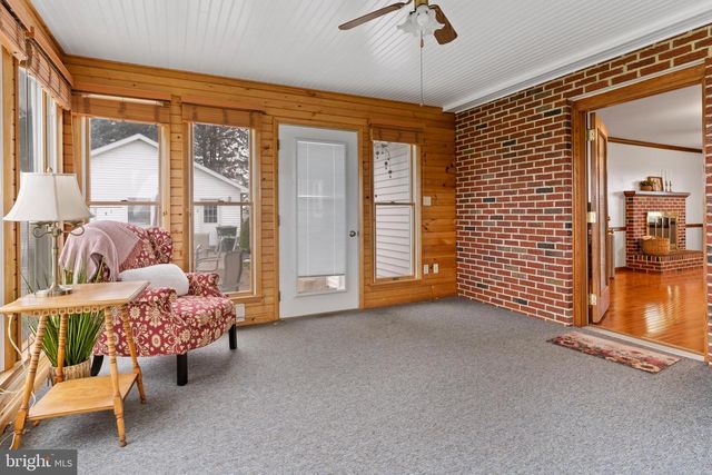 1393 LUTZTOWN RD, Boiling Springs, PA 17007