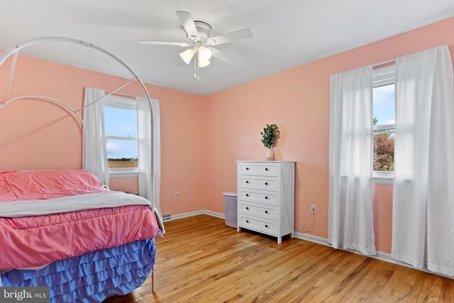 1393 LUTZTOWN RD, Boiling Springs, PA 17007