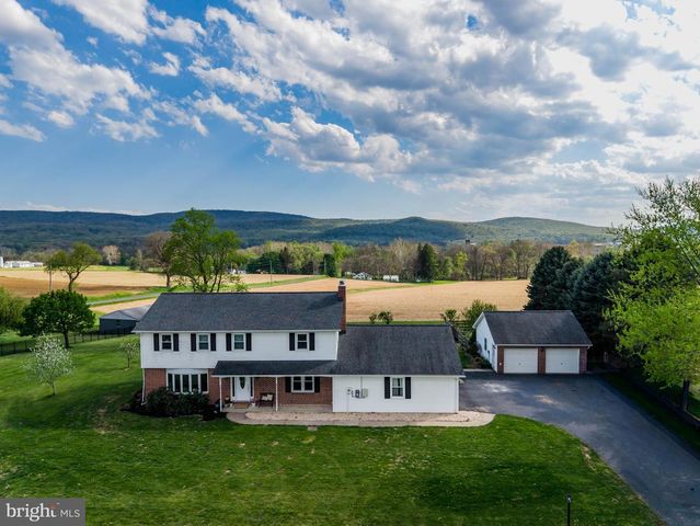 1393 LUTZTOWN RD, Boiling Springs, PA 17007