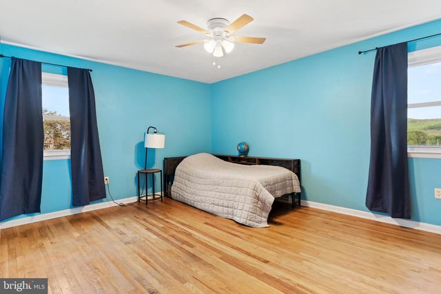 1393 LUTZTOWN RD, Boiling Springs, PA 17007