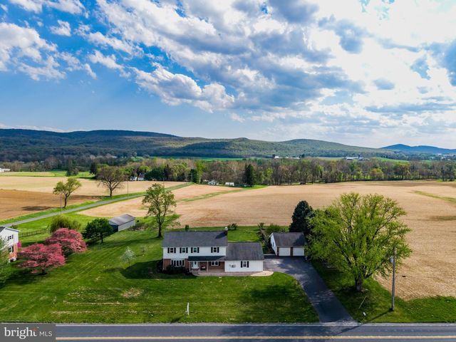 1393 LUTZTOWN RD, Boiling Springs, PA 17007