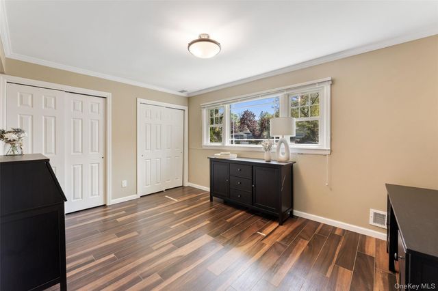20 Cornell Drive, Hartsdale, NY 10530