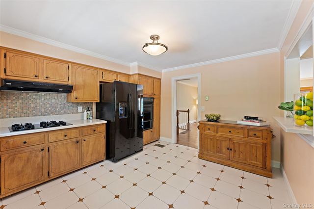 20 Cornell Drive, Hartsdale, NY 10530