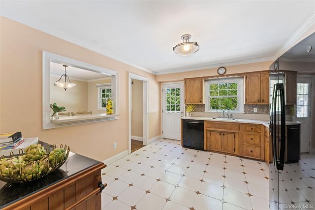 20 Cornell Drive, Hartsdale, NY 10530