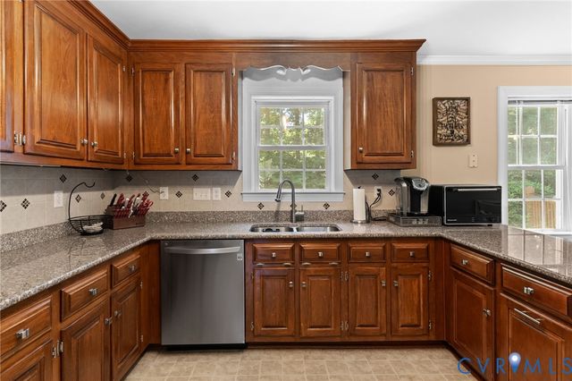 4419 Tweedsmuir Ct, Moseley, VA 23120