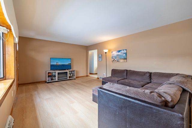 3543 44th Street, Highland, IN 46322