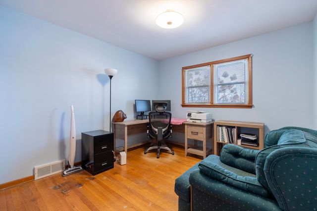 3543 44th Street, Highland, IN 46322