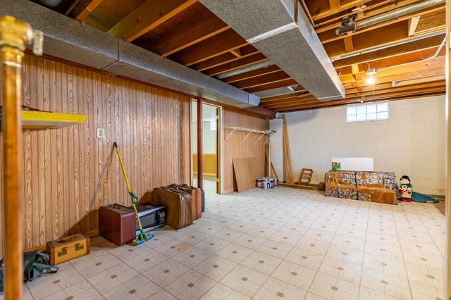 3543 44th Street, Highland, IN 46322