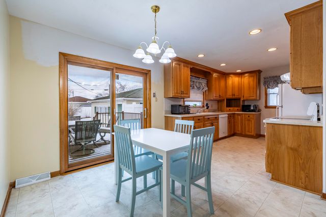 3543 44th Street, Highland, IN 46322