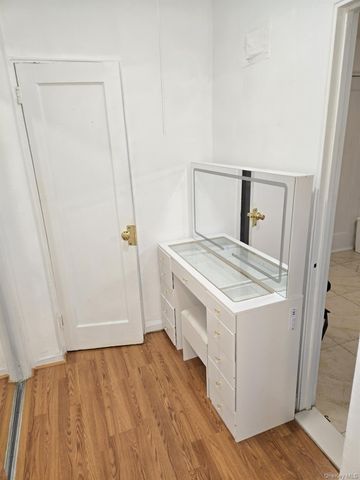 64-35 Yellowstone Blvd. 64-35 Yellowstone Blvd 6G 6G, Forest Hills, NY 11375
