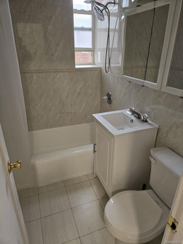 64-35 Yellowstone Blvd. 64-35 Yellowstone Blvd 6G 6G, Forest Hills, NY 11375