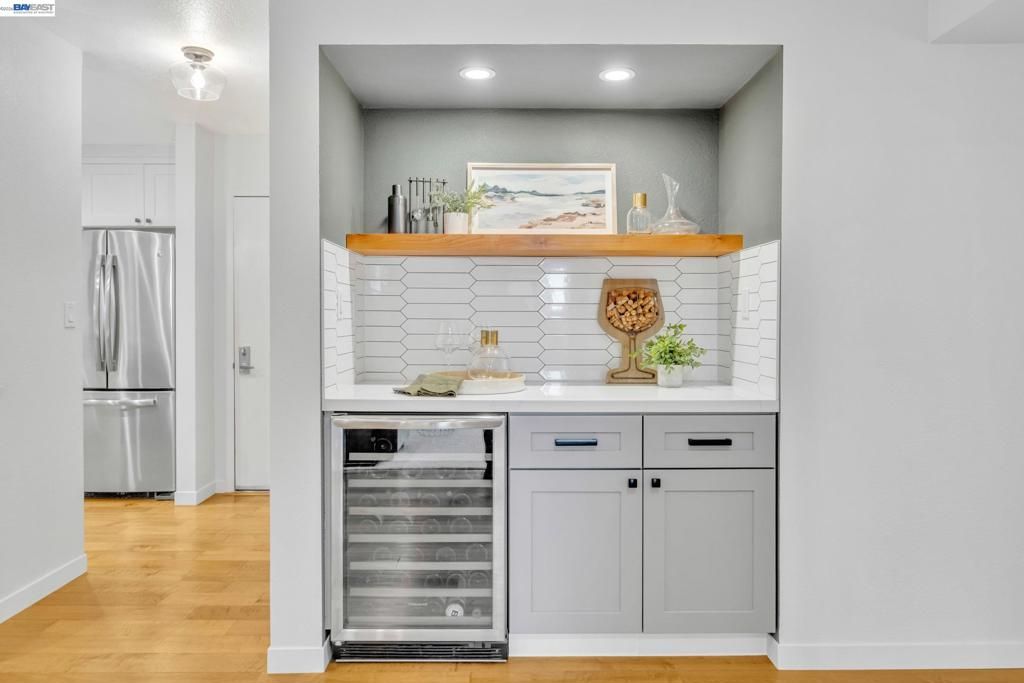 Image 12 of property listing at 1201 Alta Vista Dr 108, Walnut Creek, CA 94596