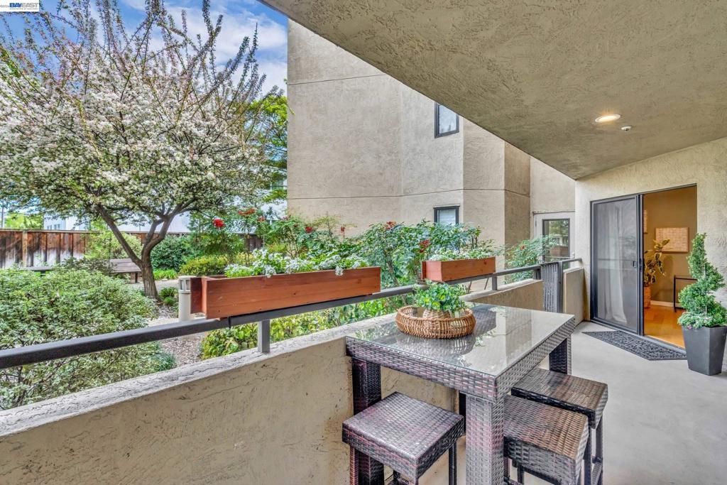 Image 28 of property listing at 1201 Alta Vista Dr 108, Walnut Creek, CA 94596