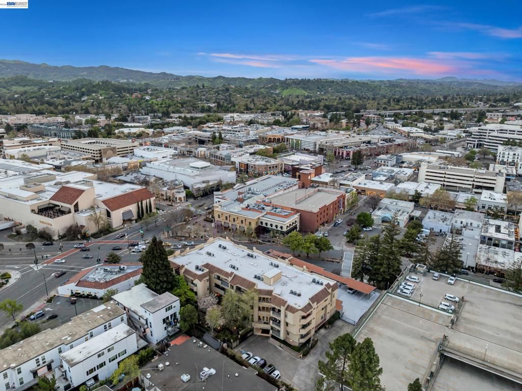 Image 47 of property listing at 1201 Alta Vista Dr 108, Walnut Creek, CA 94596