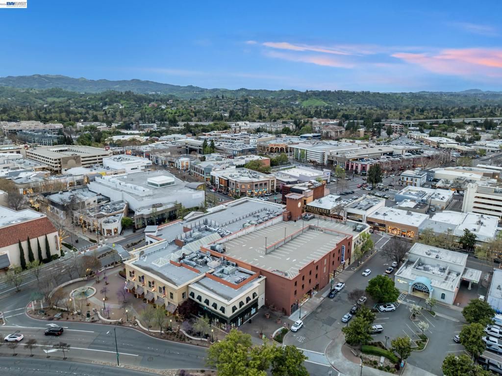 Image 50 of property listing at 1201 Alta Vista Dr 108, Walnut Creek, CA 94596