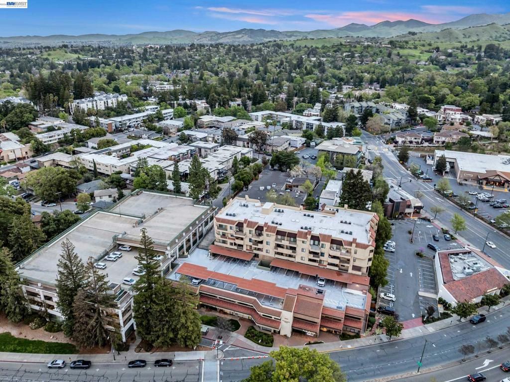 Image 51 of property listing at 1201 Alta Vista Dr 108, Walnut Creek, CA 94596