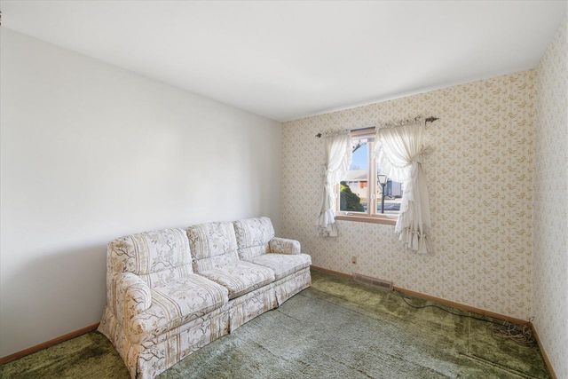 7106 N 37th STREET, Milwaukee, WI 53209