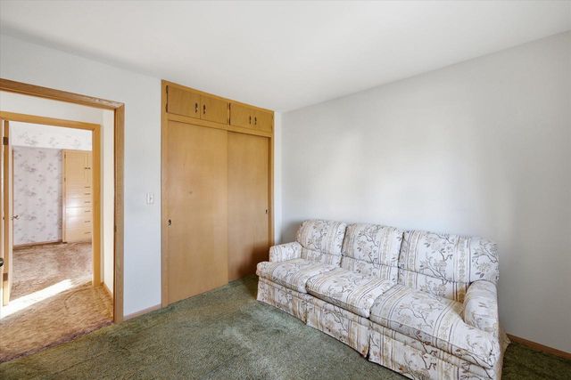 7106 N 37th STREET, Milwaukee, WI 53209