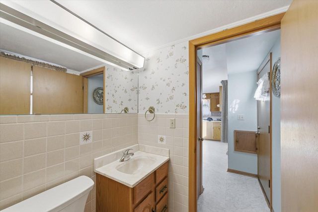 7106 N 37th STREET, Milwaukee, WI 53209