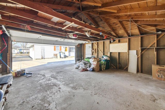 7106 N 37th STREET, Milwaukee, WI 53209