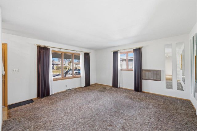 7106 N 37th STREET, Milwaukee, WI 53209