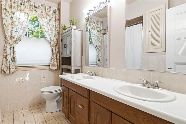 31 Morrison Ave, Stoneham, MA 02180