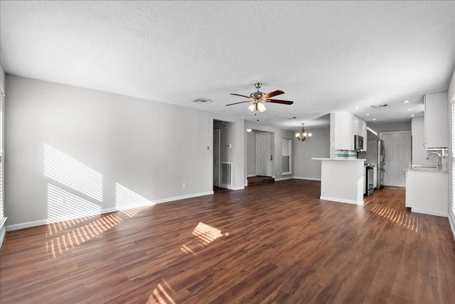 3206 Wavecrest Street, League City, TX 77573