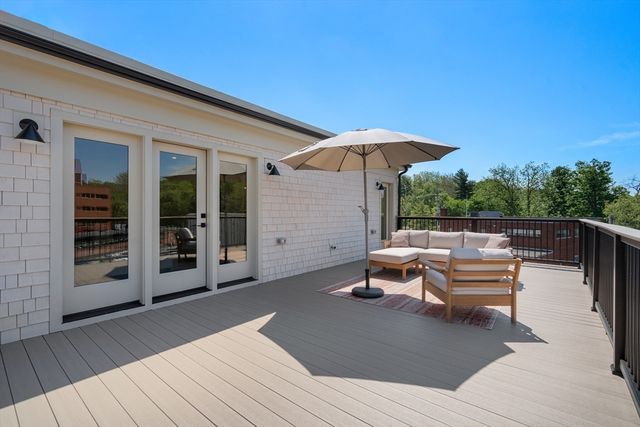 17 Smith Place, Cambridge, MA 02138