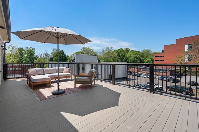 17 Smith Place, Cambridge, MA 02138