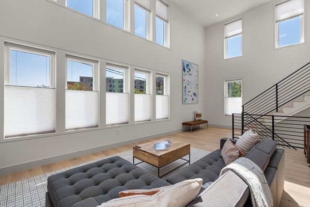 17 Smith Place, Cambridge, MA 02138